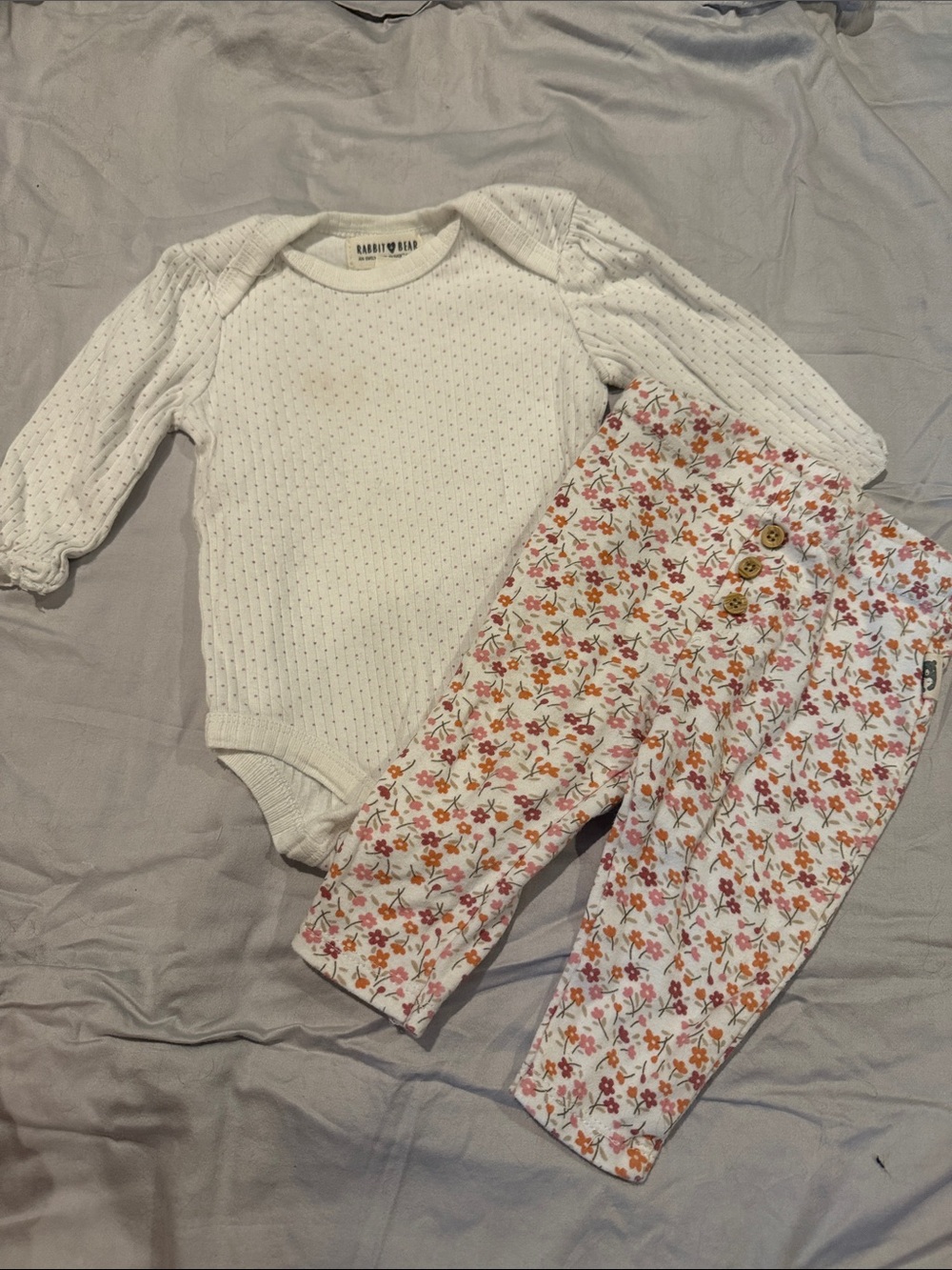Rabbit + Bear organic cotton Bodysuit & Floral Pant Set - White/Pink